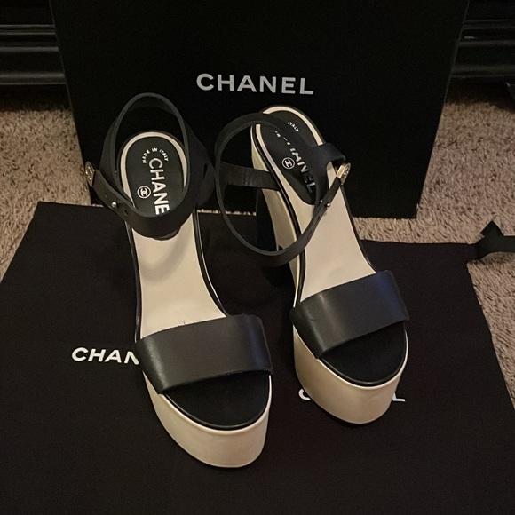 Chanel Ankle Strap Leather Platform 39.5 - Picture 2 of 14